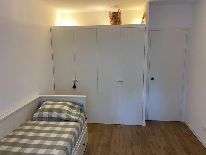 غرفة النوم 2