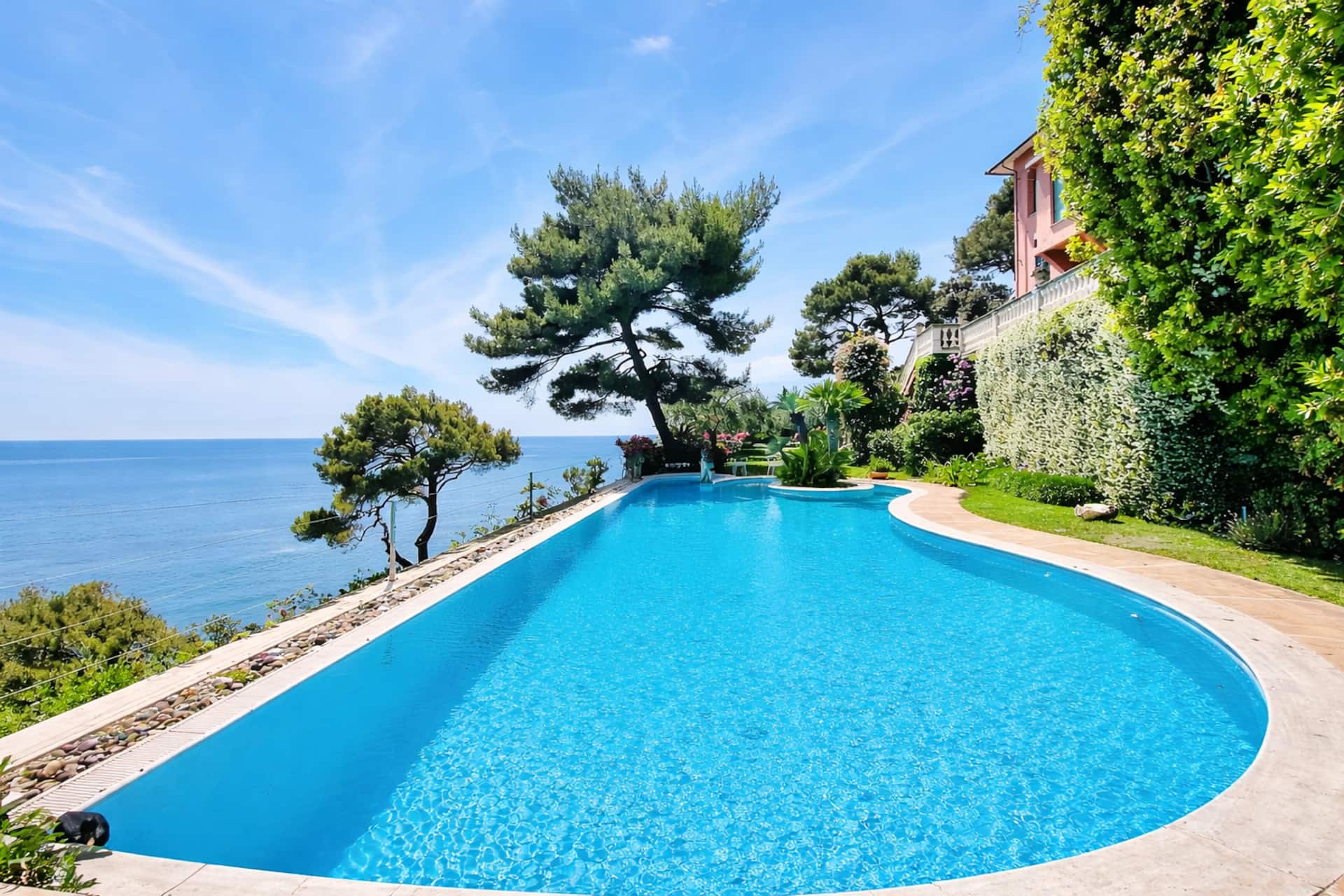 Sea View Suite Apartment In Historic Villa, Exclusive Experience
