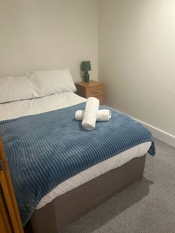 Hyde Park 2 bed 2 bath gallery image 5