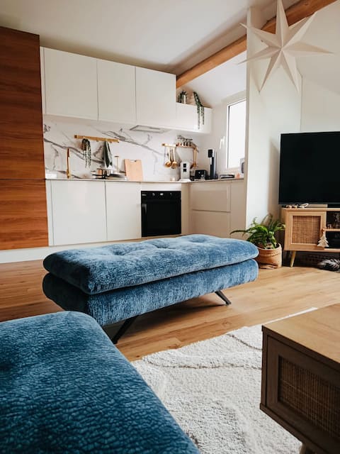 Propriété Airbnb réussie: Cozy, refurbished 1-bedroom apartment facing the ramparts + parking à Guérande