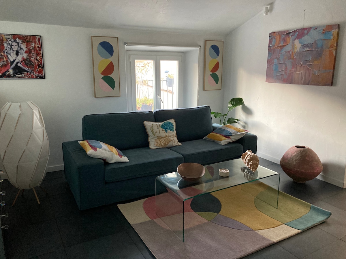 Top Airbnb: Adorable cocoon in the city center, terrace, parking à Sainte Maxime
