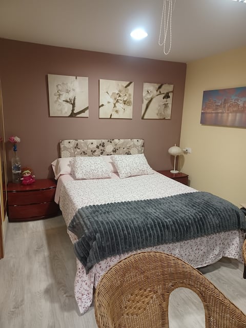 beautiful equipped studio