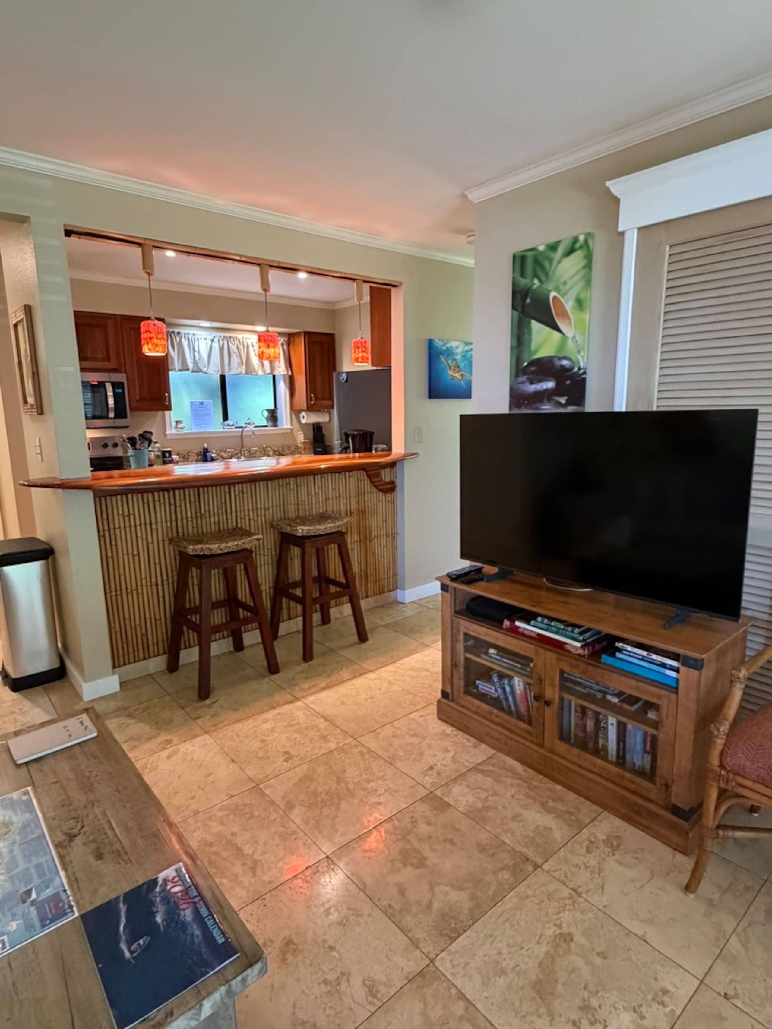 Condo in Wailuku · ★4.91 · 1 bedroom · 1 bed · 1 private bath - Image 2