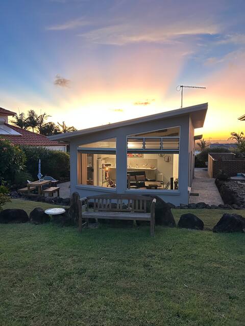5 star Greenhills‼️ Coastal Retreat