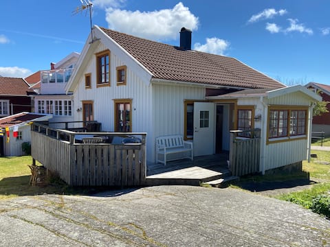 Nice cottage on wonderful Käringön