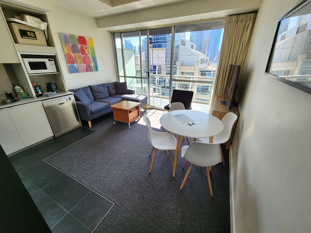 Centre Melb CBD. Collins St. 2Bdrms