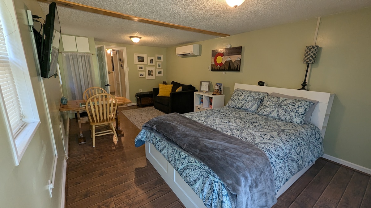 Ambienti i dhomës së gjumit