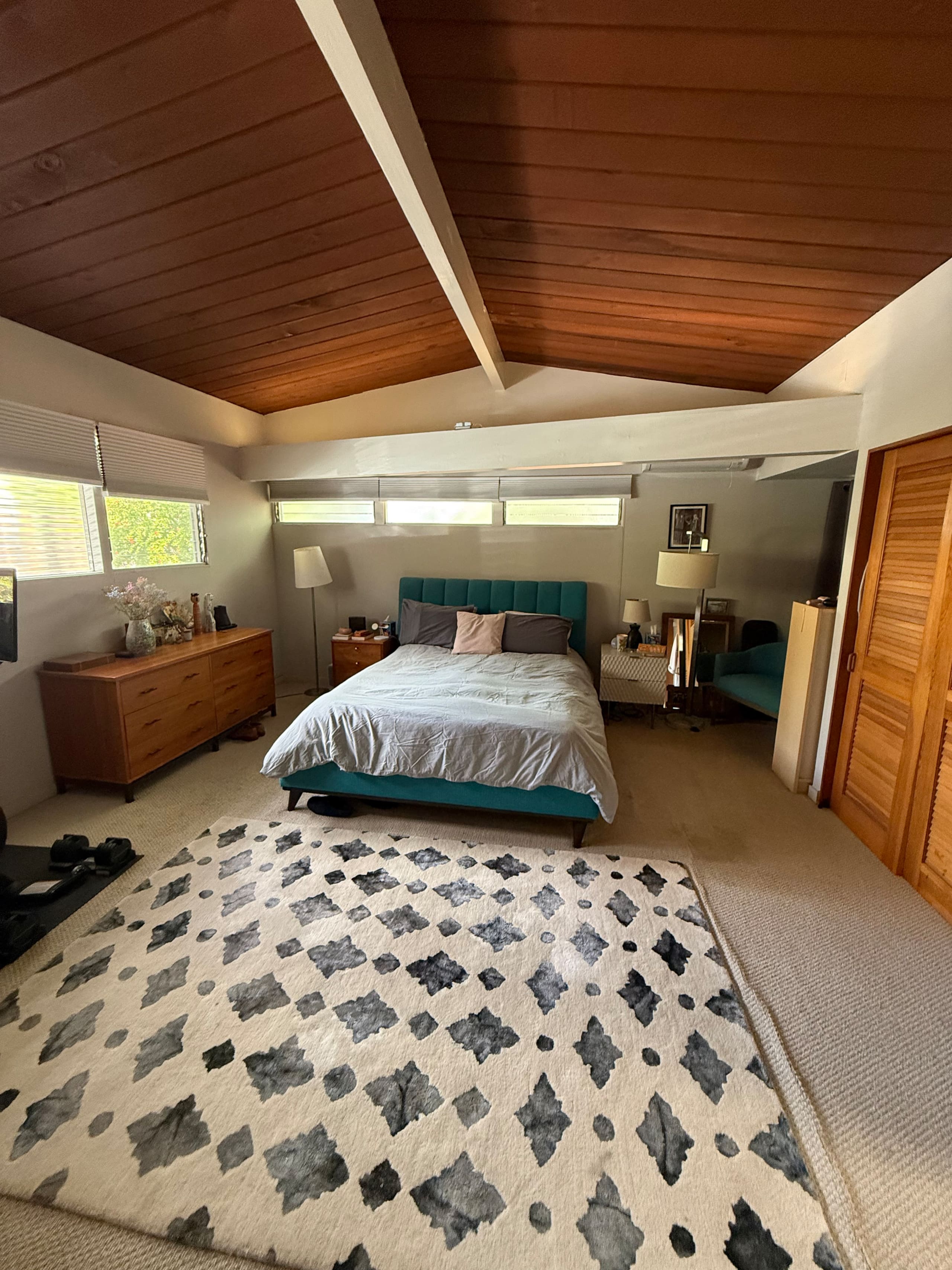 Eichler Home with Hot Tub & Fruit Trees - Photo 17