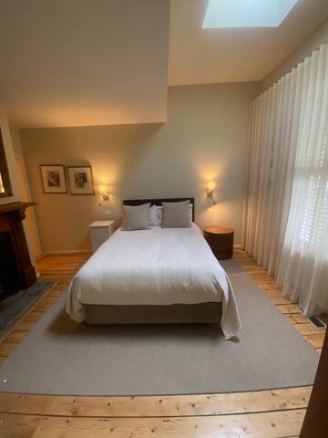 Beautiful big home in South Melbourne gallery image 2