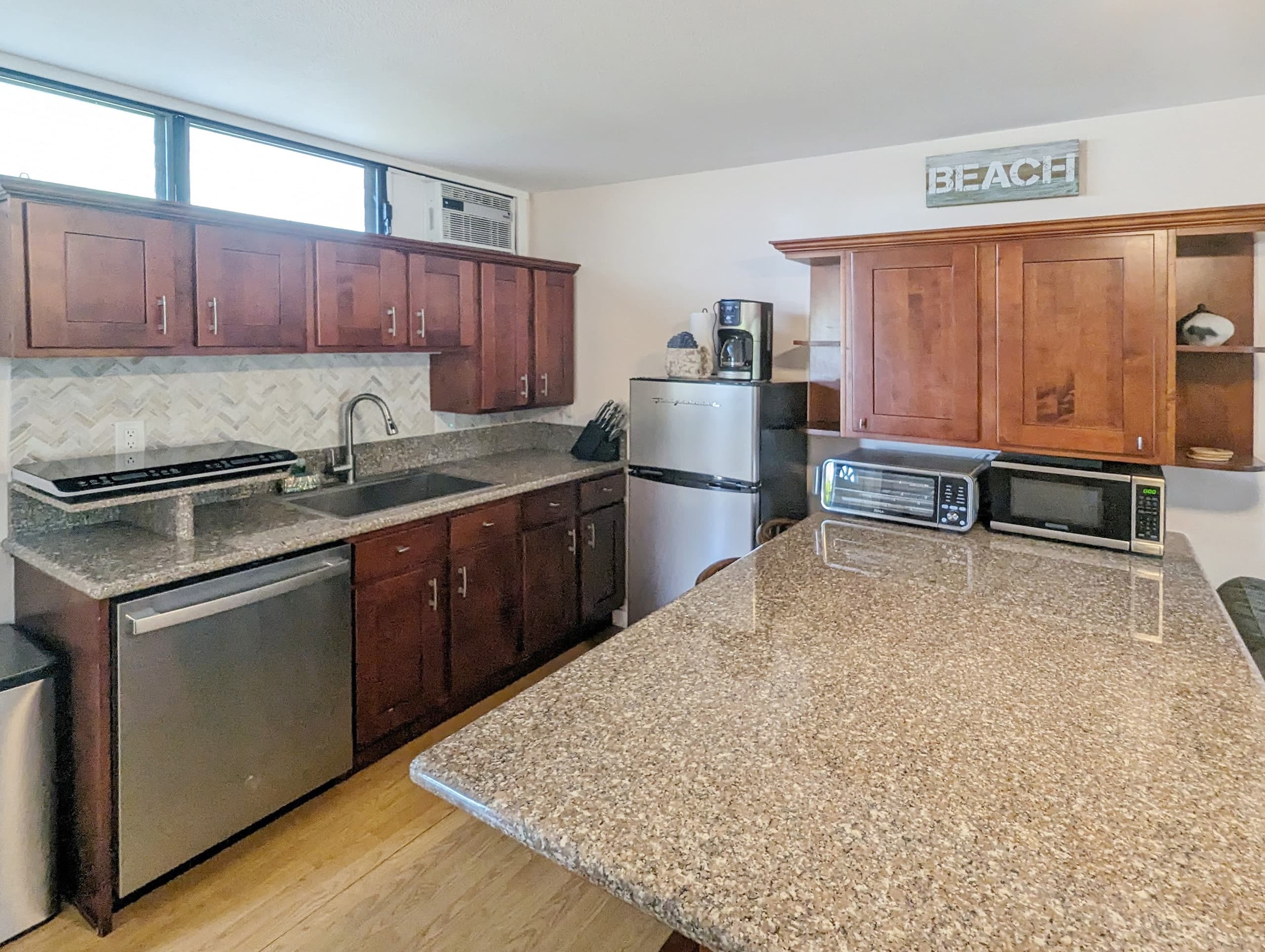 Condo in Princeville · ★4.82 · 1 bedroom · 2 beds · 1 private bath - Image 4