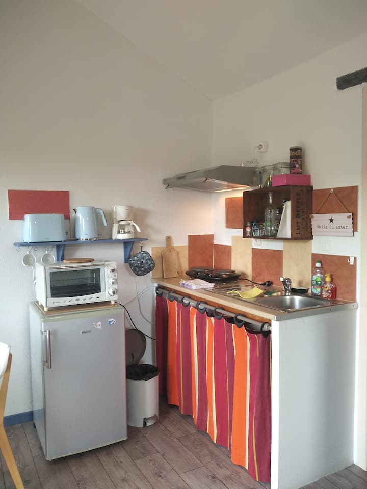 Cabanon Dans La Colline Pour Séjour Atypique - Cahors