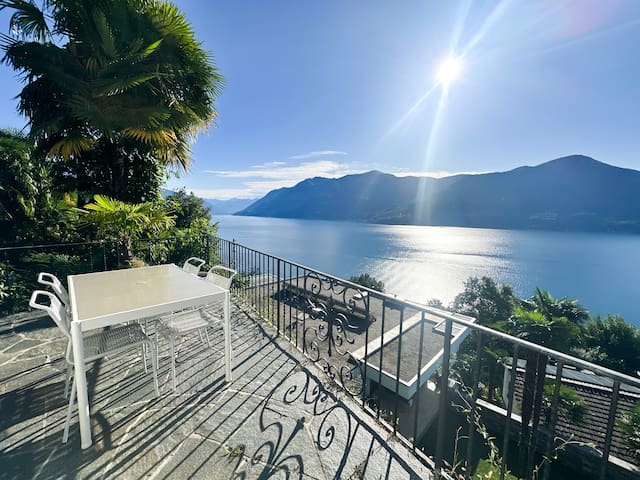 Entire home with 2 bedrooms in Locarno - Rest for the soul and a beautiful view on the lake