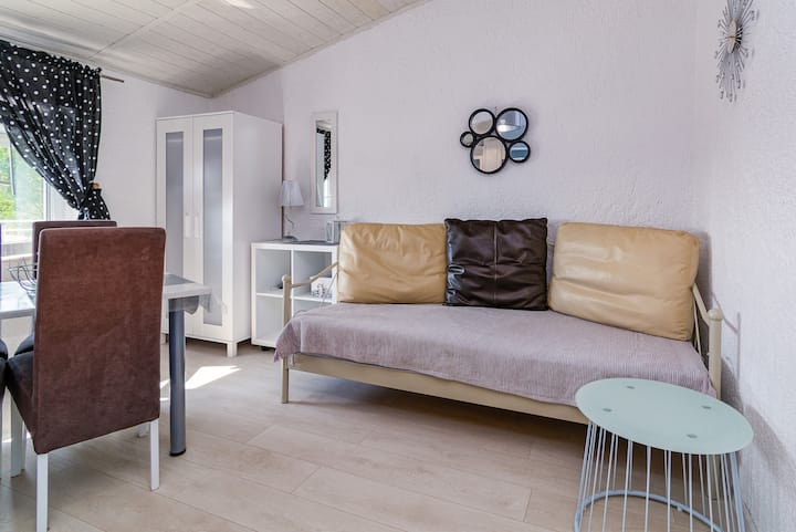 A-2419-b Appartement De Deux Chambres Avec Une - Novi Vinodolski