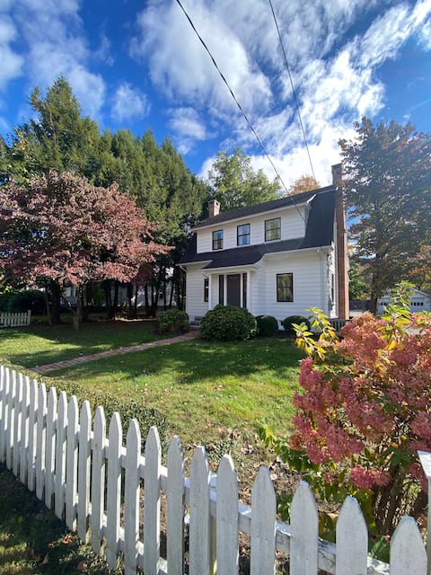 Kent village home 2 hrs from NYC