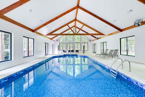 Luxury Villa~All Year Indoor Pool~Hot Tub~Fire Pit