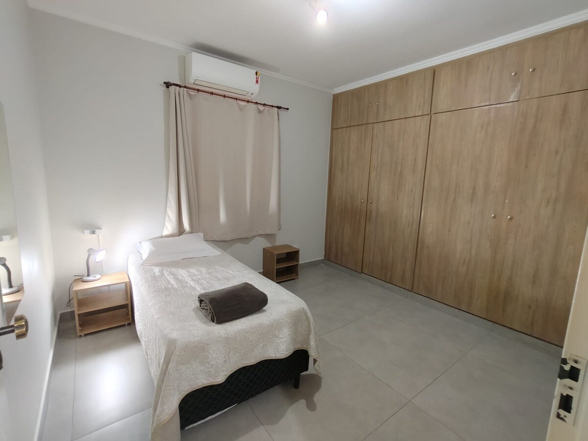 Izba 3, horná časť domu.,