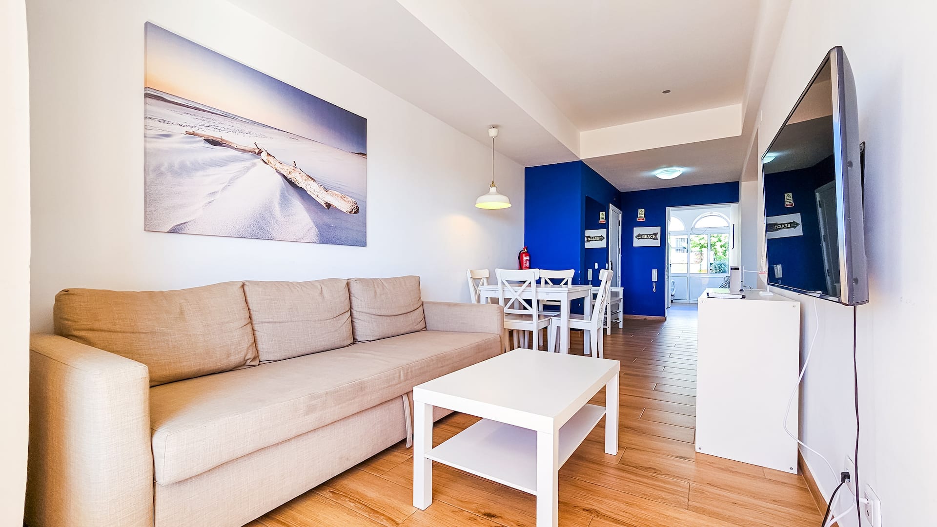 Wonderful Seafront 2 bedroom apartment