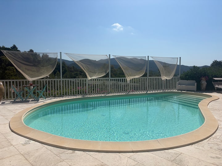 Relax in the countryside near the sea