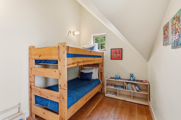 Bunk room on same level as master bedroom.