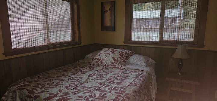 upstairs bedroom / double