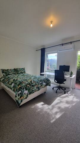 Light filled 3 bedroom 2 storey Fitzroy townhouse gallery image 3