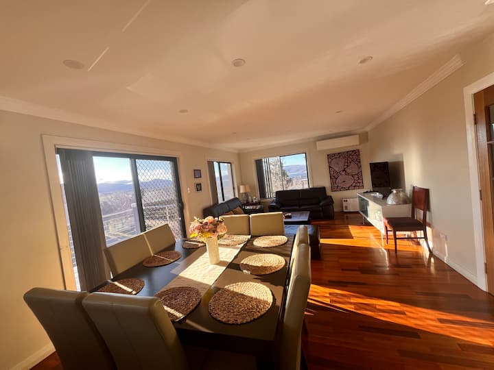 Lake Vista - 4 Bedroom Duplex With Lake Views - Jindabyne