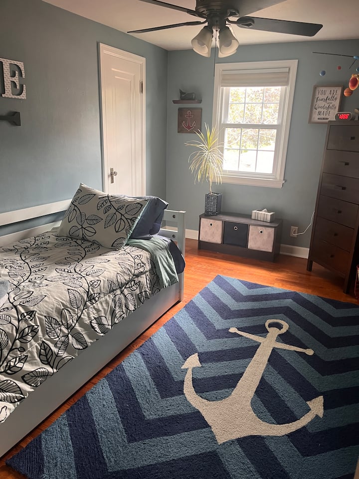 Bedroom 4--Twin Bed