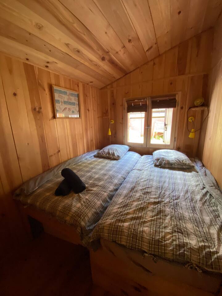 საძინებელი 4