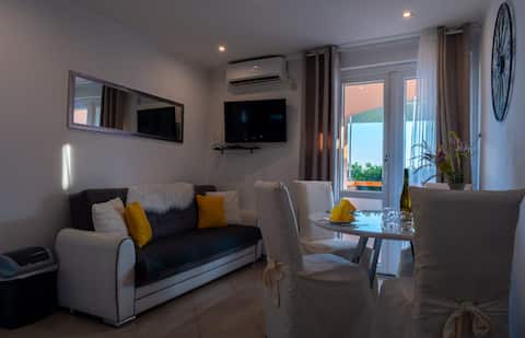 Successful Airbnb property: Andreja new appartment in Čara