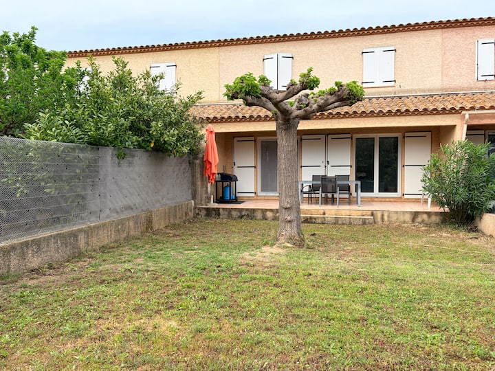 Maison Conviviale P4 De 80m², Terrasse Et Jardin. - Aigues-Mortes