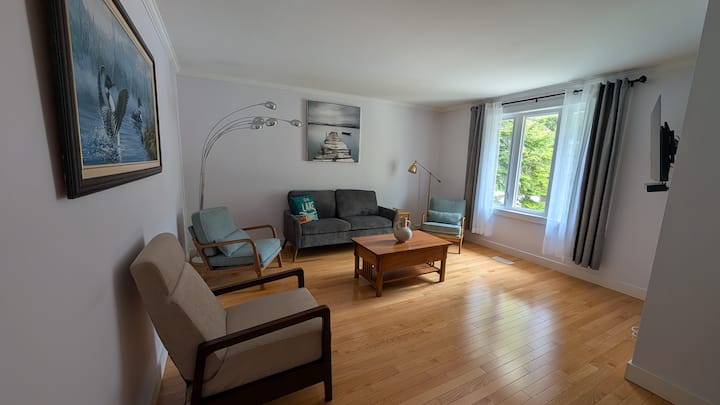 Serenity In Southampton - Full House & Updated! - Southampton