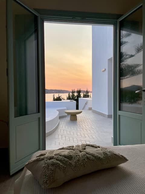 Eos Villa Milos
