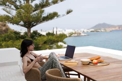 Eos Villa Milos