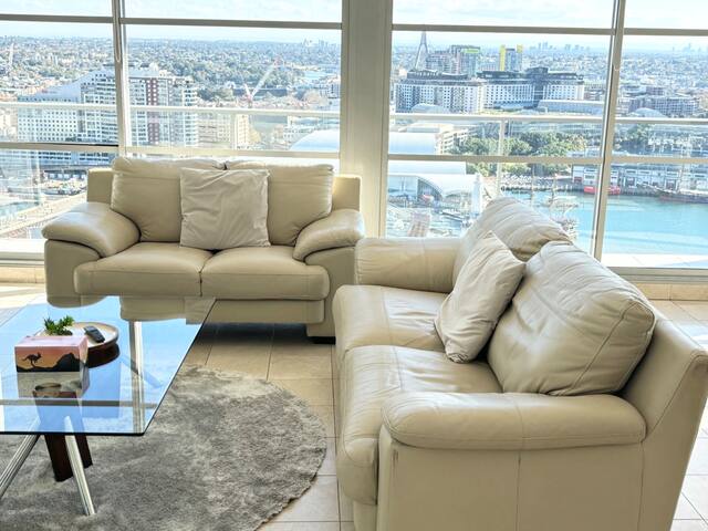 City Center Harbour View Three Bedrooms Penthouse gallery image 3