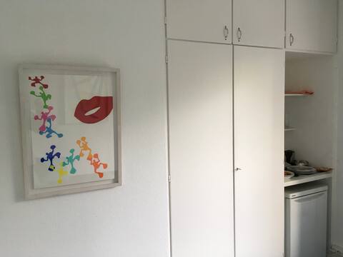 Leistungsstarkes Airbnb: quiet and central, small and fine first floor in Düsseltal