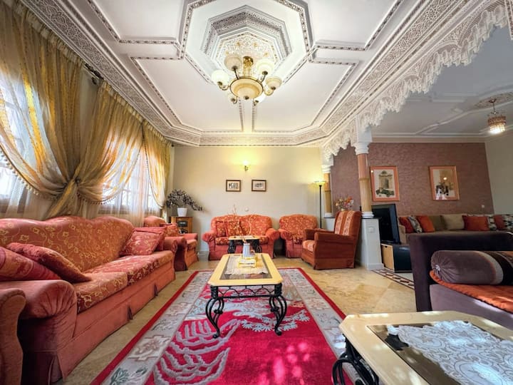 მისაღები ოთახი 2