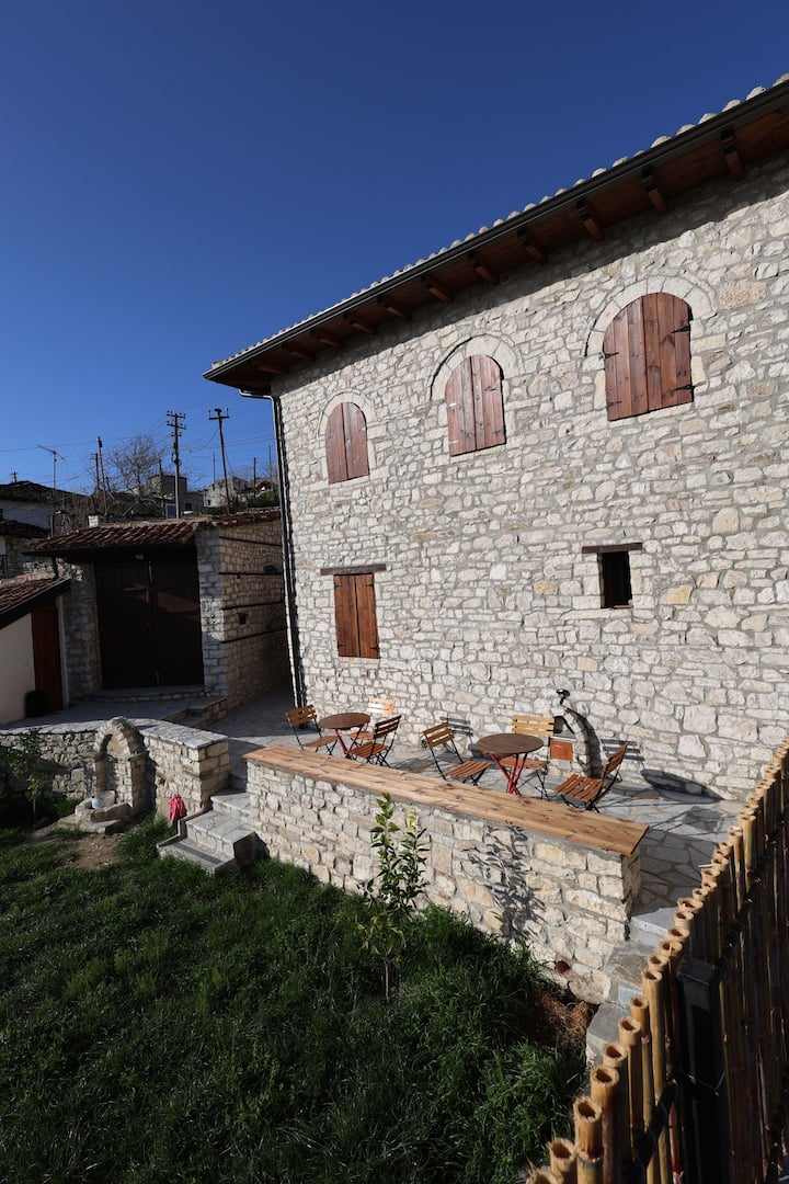 Hera Guest House 1