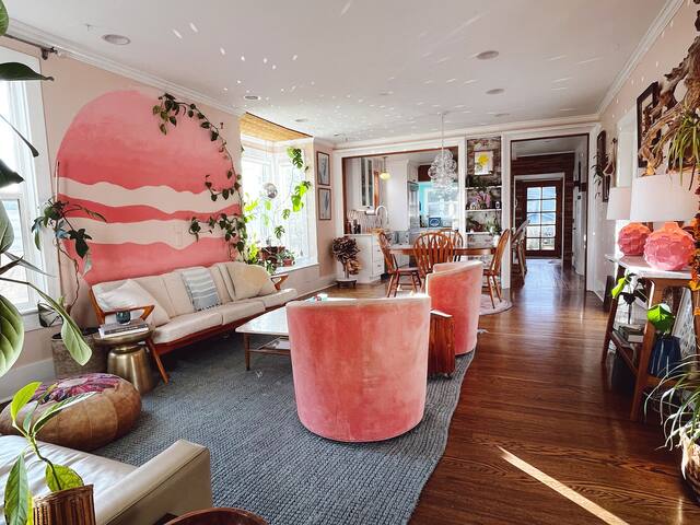 The Ballard Jungalow gallery image 2