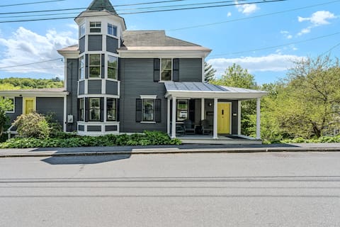 Historic House near Woodstock Inn with Porch