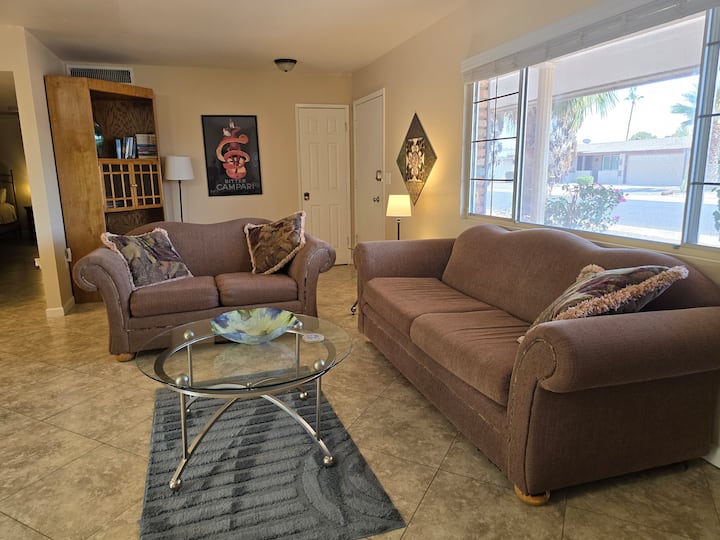Sun City Home With 2 Car Garage And Cox Cable Tv - Sun City, AZ