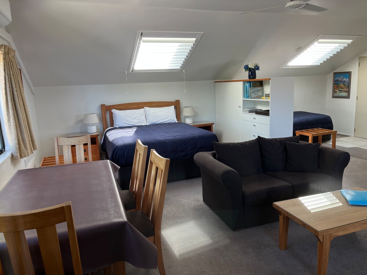 Top performing Airbnb: The Penthouse Studio at Lake Tarawera in Rotorua District South