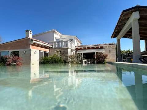 Villa Diva, unique and stylish,150m2 swimming pool
