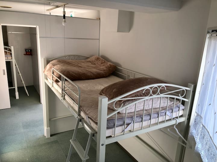 საძინებელი 2