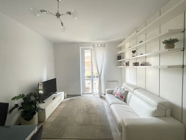 Cozy Duomo Jewel, 1 min walk from Duomo