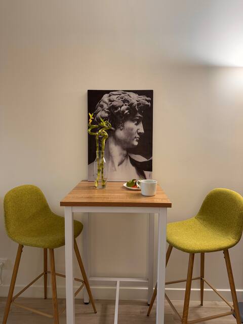Top Airbnb: The Lucky Garden: Where Peace Meets Paris à Courbevoie