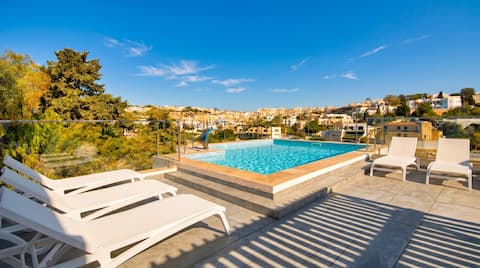 Villa Goa: Indoor Spa, Games Room and Gym