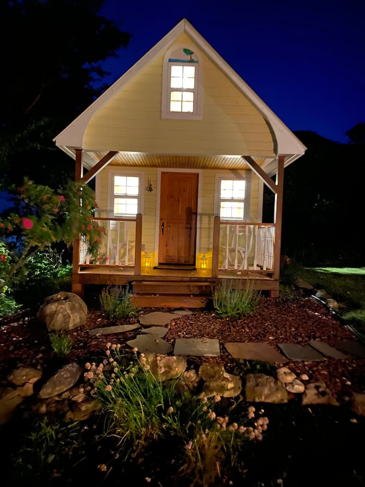 เด็กและผู้ใหญ่ที่กำลังมองหาที่พักของตัวเองจะชอบคอทเทจหลังนี้!