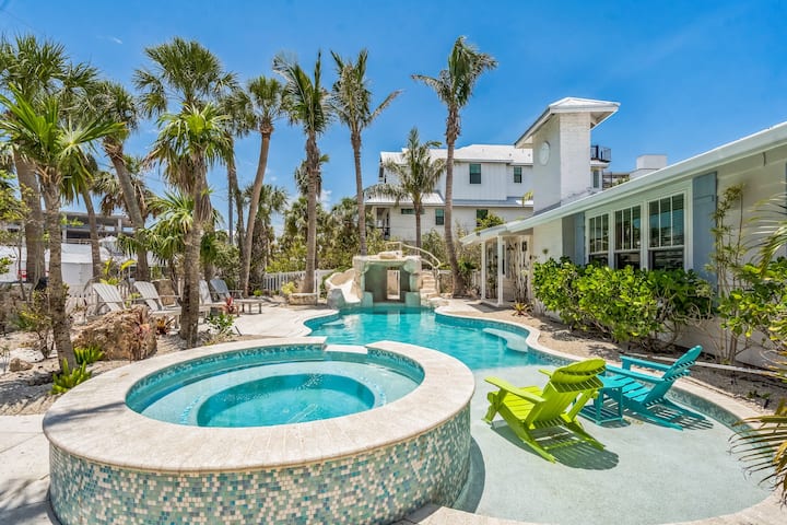 Siesta Home With Pool & Waterslide - Sunset Splash - Siesta Key, FL