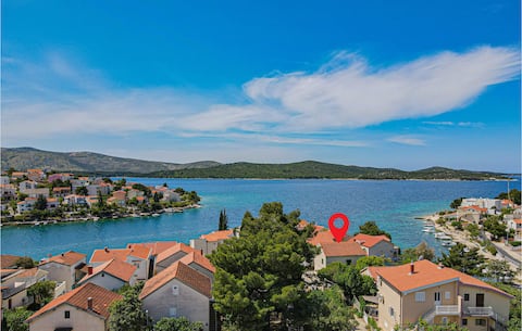 Successful Airbnb property: Stunning home in Zaboric with WiFi in Žaborić