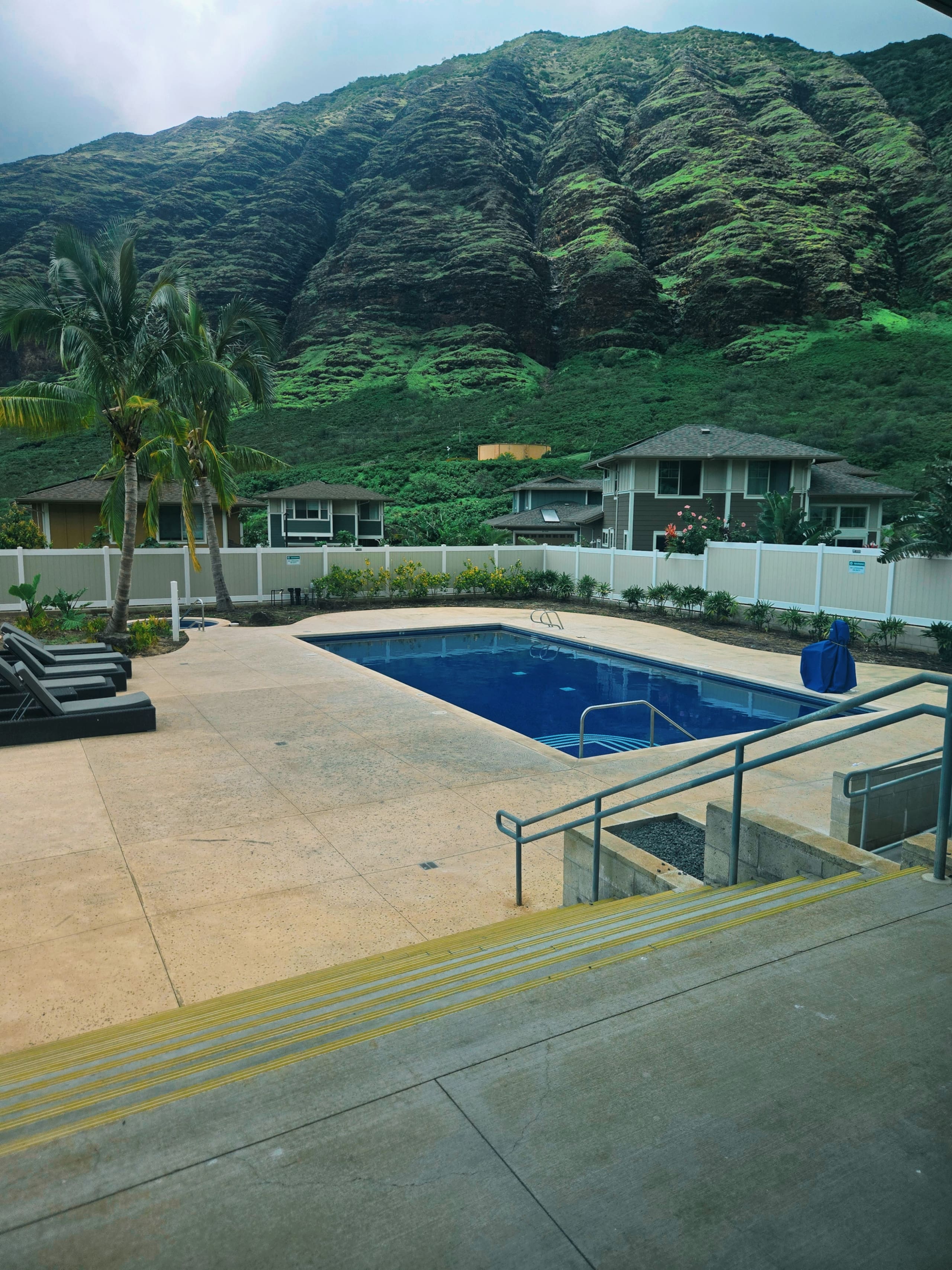 Home in Waianae · ★4.9 · 4 bedrooms · 6 beds · 2.5 private baths - Image 60